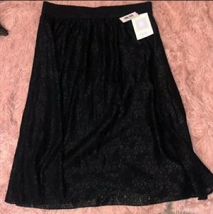 NWT LuLaRoe Black Lace Lola Skirt